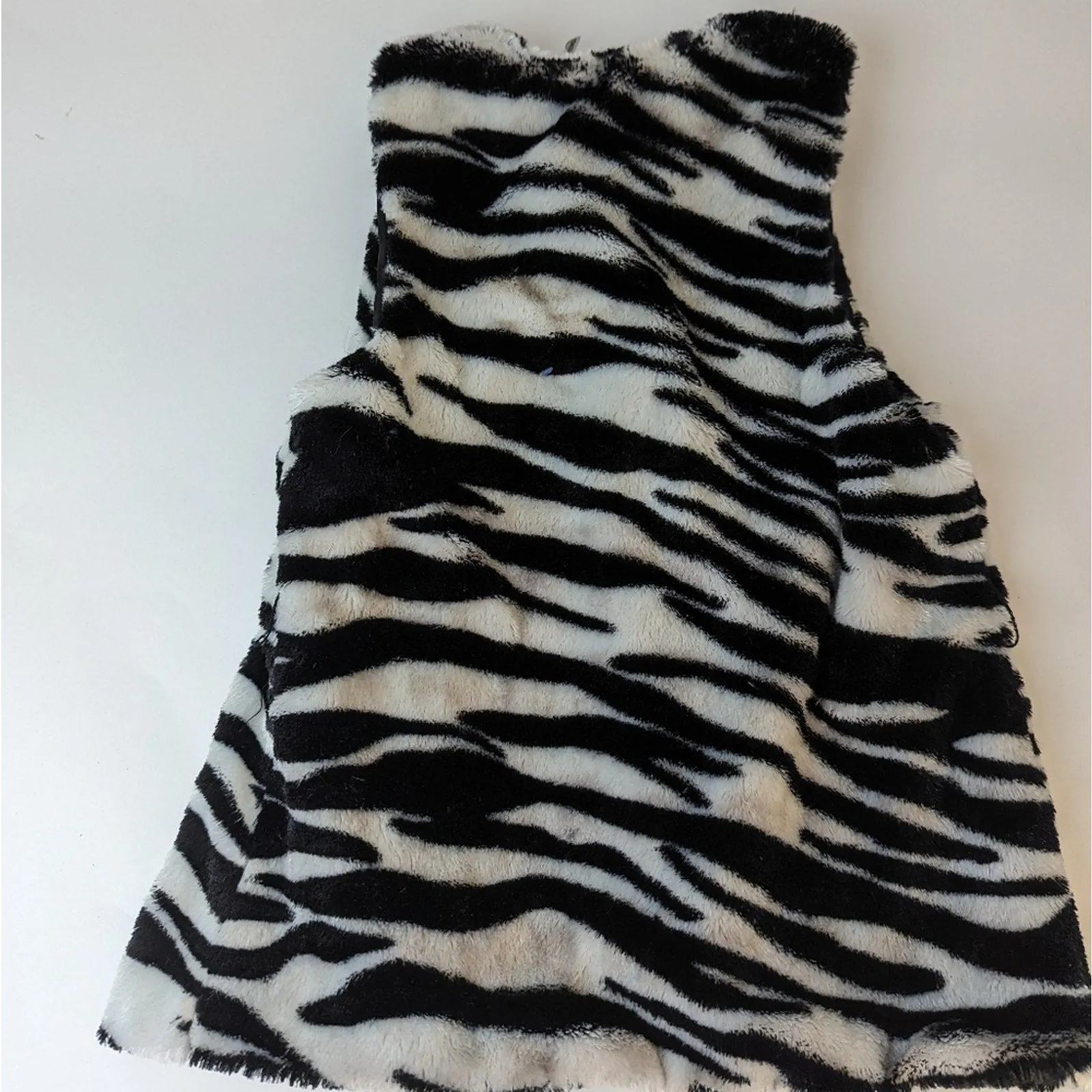 Beautees Faux Fur Girls Vest / Medium