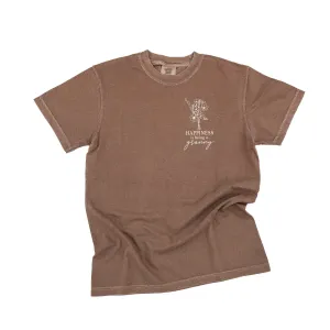 Bouquet Style - Happiness is Being a GRANNY - SHORT SLEEVE COMFORT COLORS TEE