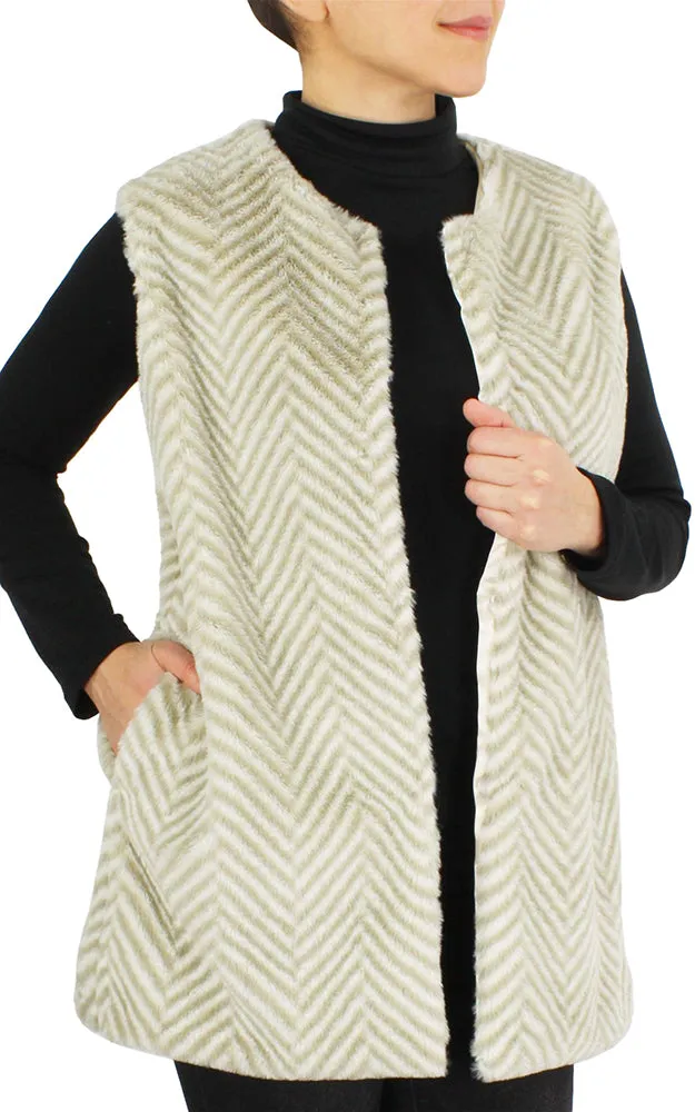 EAV9498 Chevron Pattern Faux Fur Vest
