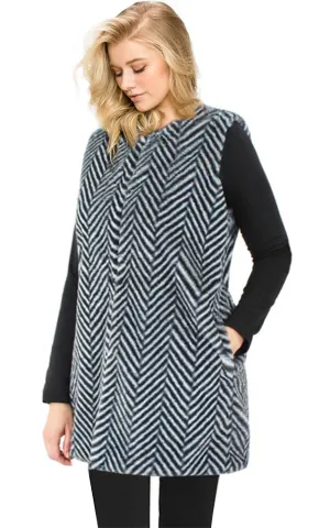 EAV9498 Chevron Pattern Faux Fur Vest