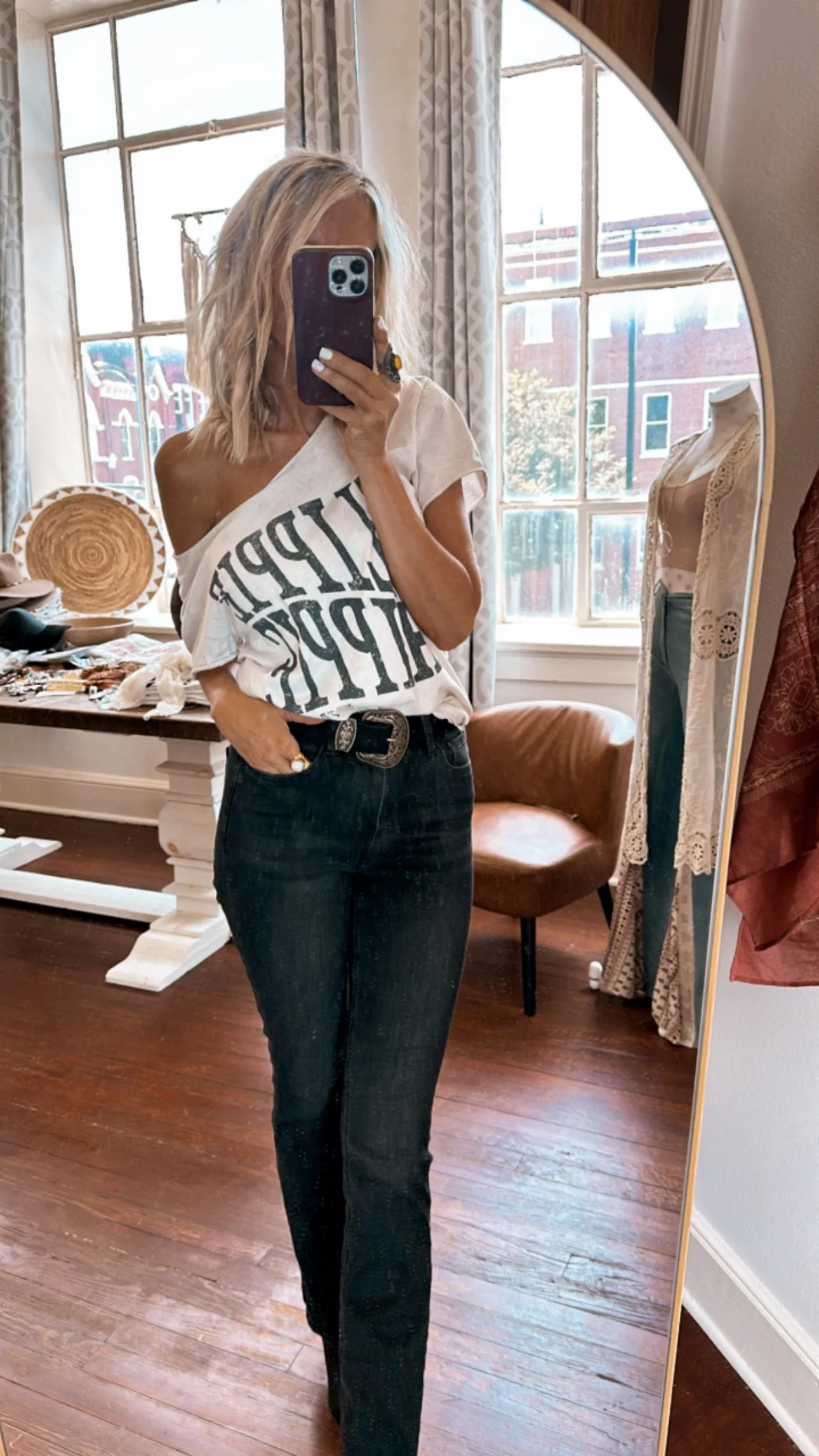 Flippie Hippie Tee