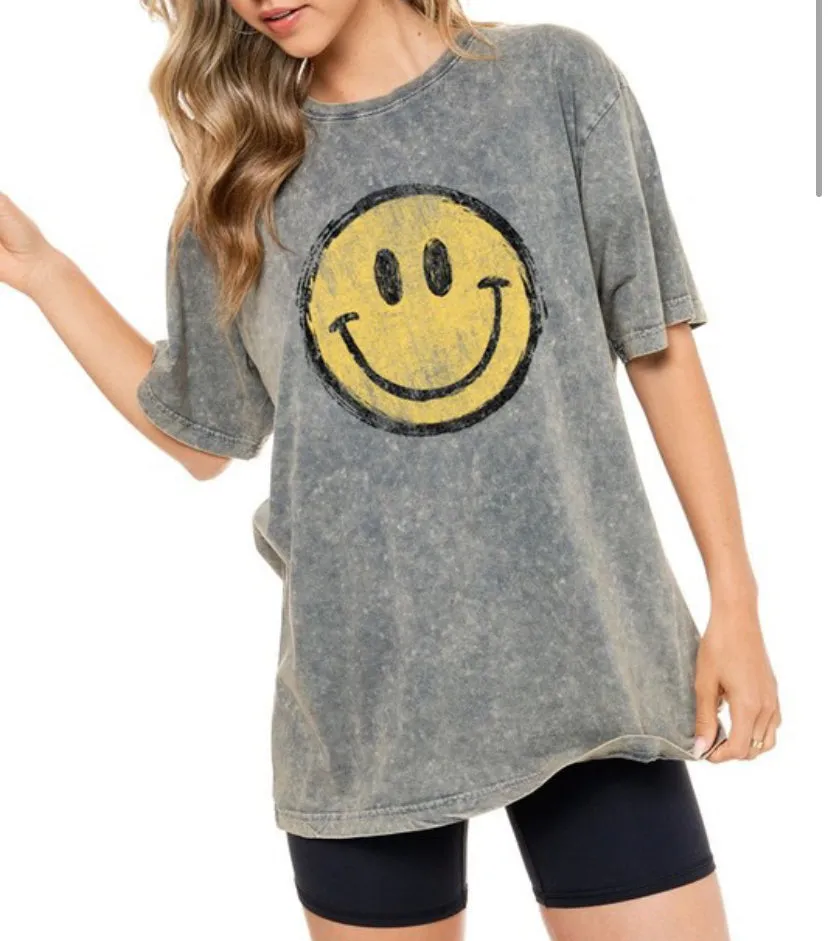 Smiley Tee in Denim Gray