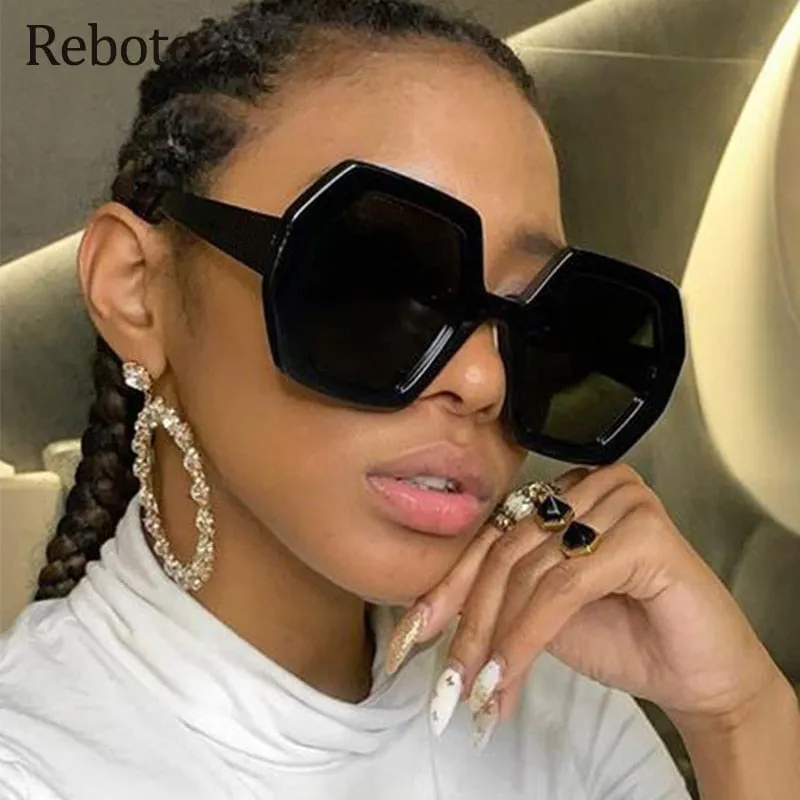 Trendy Oversized Retro Sunglasses